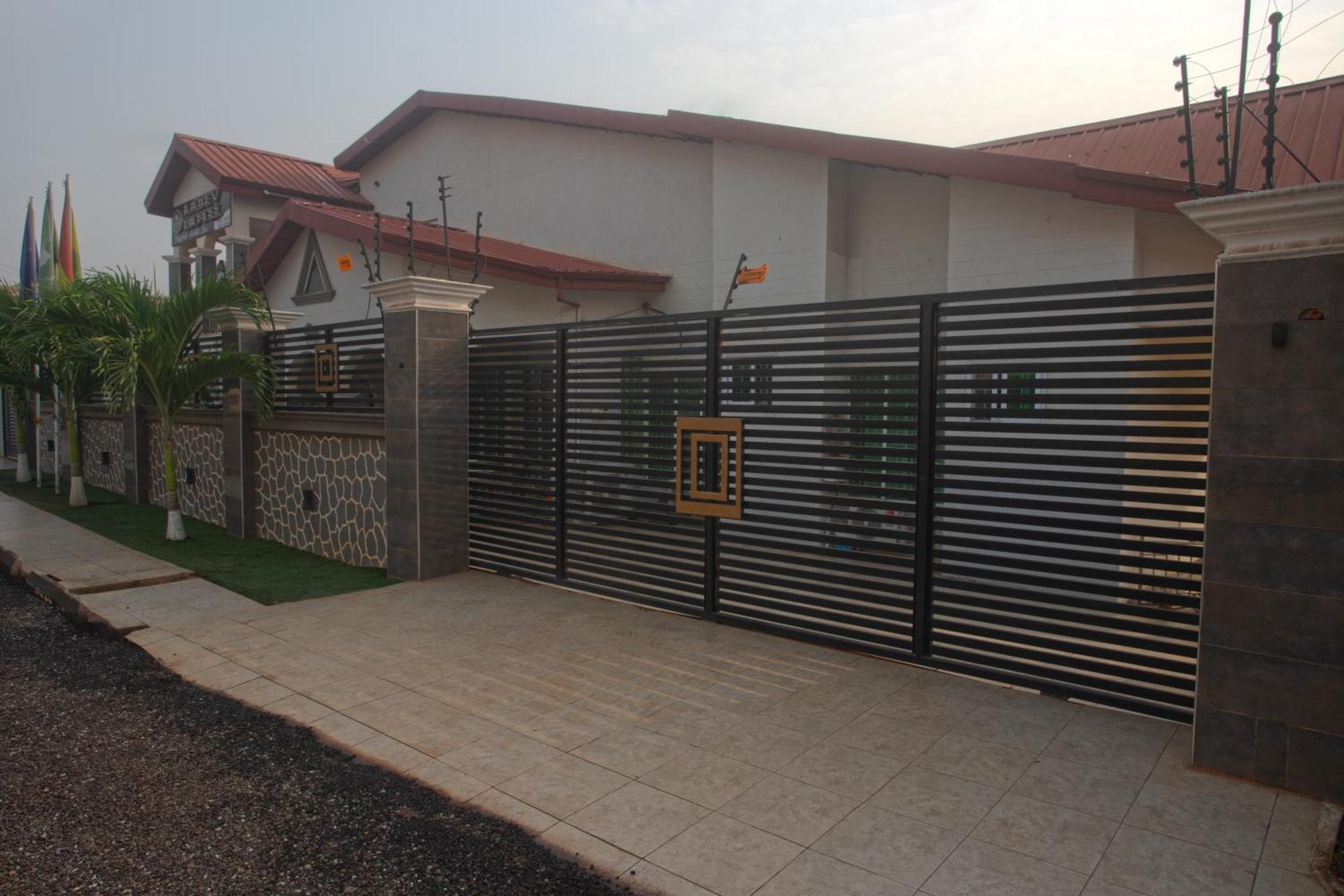 Labev Hotel Kumasi Exteriér fotografie